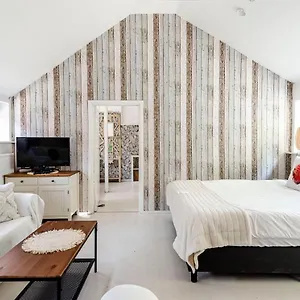 Hippie Apartment